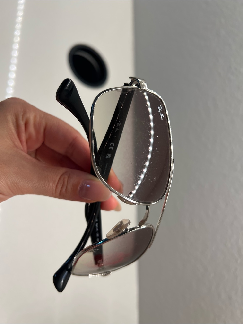 Ray-Ban Men’s Silver Frame Sunglasses with Black Temples